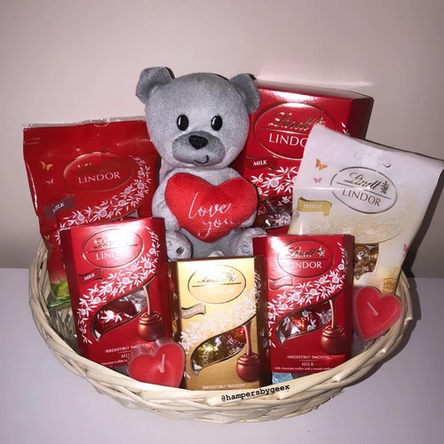 Valentines lindor lindt hamper - lindt,